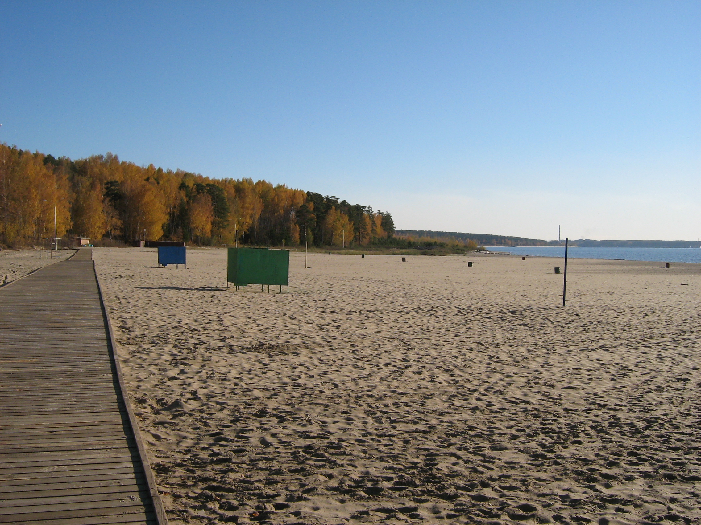 Autumn in Akademgorodok. On the beach
