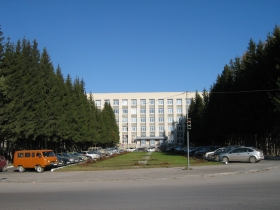 Autumn in Akademgorodok. Institute of Nuclear Physics